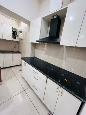 Kitchen in 2 BHK Builder Floor at Sector 40 – for Rent