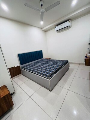 Bedroom in 2 BHK Builder Floor at Sector 40 – for Rent