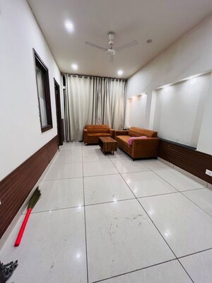 Kitchen in 2 BHK Builder Floor at Sector 40 – for Rent
