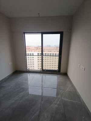 Room in 2 BHK Apartment at Hubtown The Premiere, Andheri West – for Rent