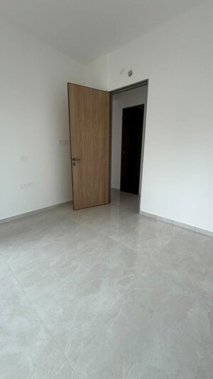 2 BHK Apartment For Rent in Neelam Senroofs, Nahur East