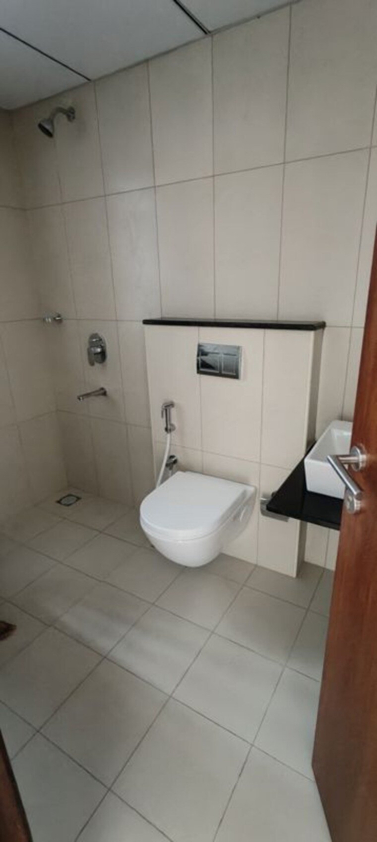 Bathroom, brigade-valencia 2.5 Bedroom 1201 Sq.Ft. Apartment In Electronic City Bangalore 10764797