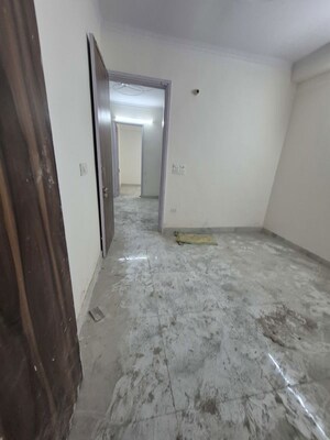Hall in 2.5 BHK Builder Floor at Mayur Vihar – for Rent