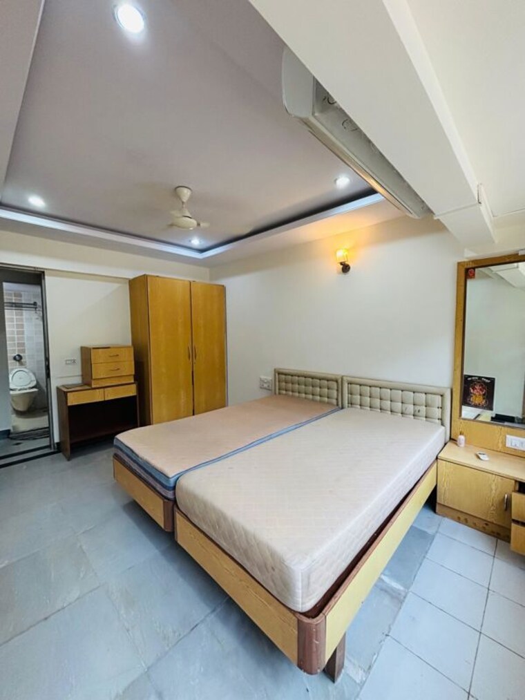Bedroom, worli Pg For Boys & Girls In Worli 10764831