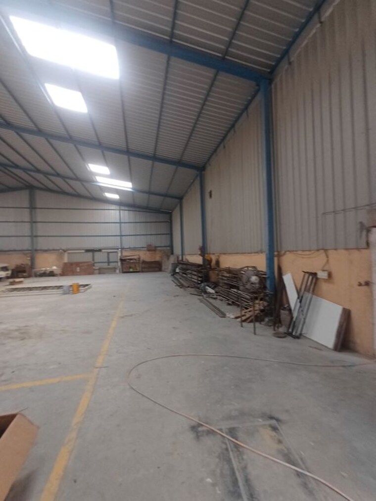 Balcony, tilpat Commercial Warehouse 650 Sq.Yd. In Tilpat Faridabad 10764890