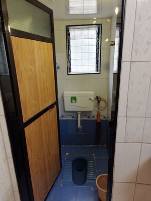 Bathroom in 1 BHK Apartment at Dombivli East – for Rent