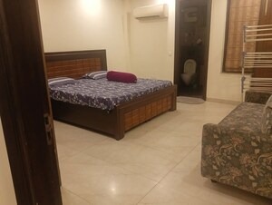 Bedroom in 3 BHK Builder Floor at Sector 55 – for Rent