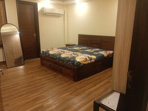Bedroom in 3 BHK Builder Floor at Sector 55 – for Rent