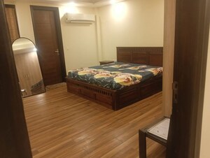 Bedroom in 3 BHK Builder Floor at Sector 55 – for Rent