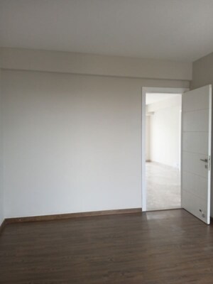 Room in 2 BHK Builder Floor at Signature Global City 63A, Sector 63a – for Rent