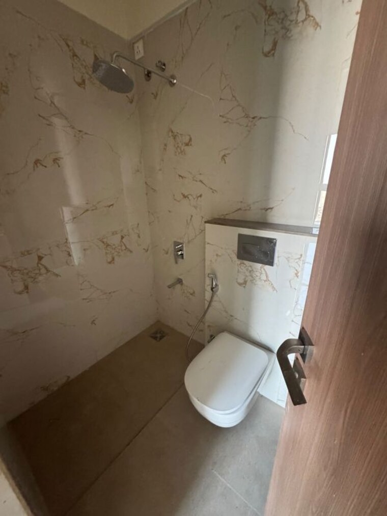 Bathroom, raymond-the-invictus-by-gs 4 Bedroom 2022 Sq.Ft. Apartment In Pokhran Road No One Thane 10764985