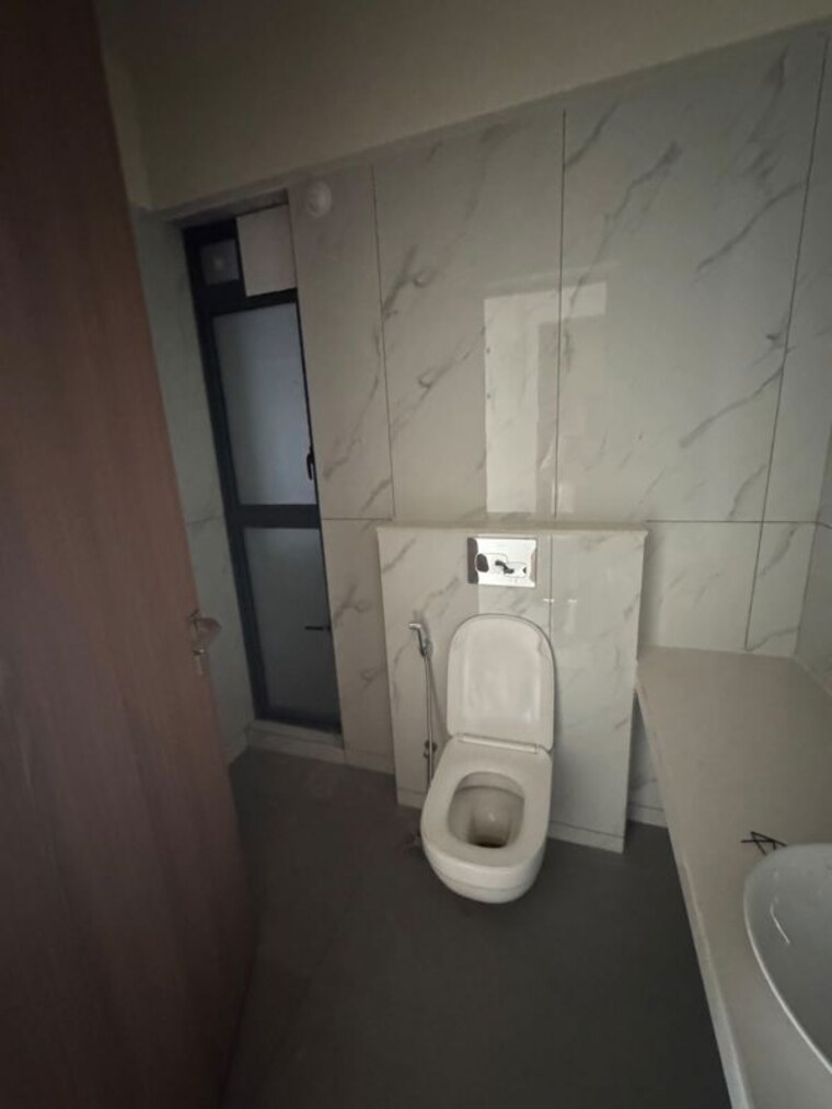 Bathroom, raymond-the-invictus-by-gs 4 Bedroom 2022 Sq.Ft. Apartment In Pokhran Road No One Thane 10764985