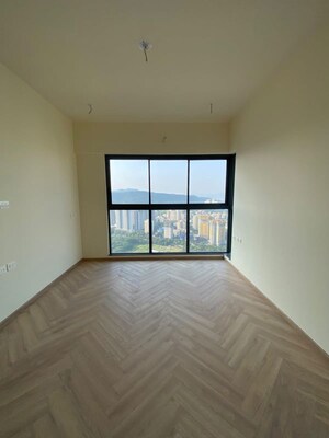 Room in 3 BHK Apartment at Raymond The Address, Pokhran Road No Two – for Rent