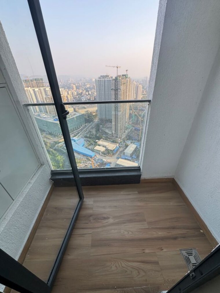 Balcony, raymond-the-address 3 Bedroom 1093 Sq.Ft. Apartment In Pokhran Road No Two Thane 10764989