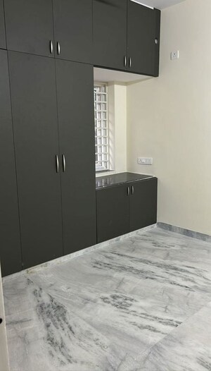 2 BHK Apartment For Rent in 9 Star Enclave, Manikonda