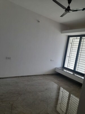 Room in 2 BHK Apartment at Ceratec Presidential Towers, Ravet – for Rent