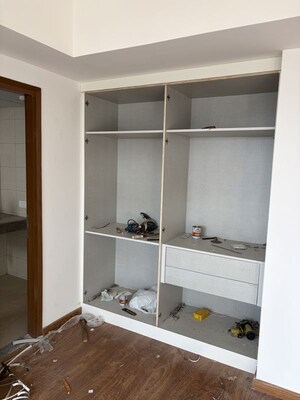 Room in 3 BHK Apartment at Godrej Air Sector 85, Sector 85 – for Rent