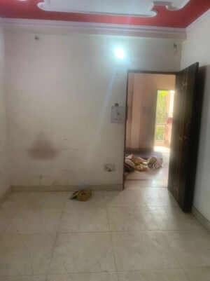 Room in 1 BHK Independent House at Sarita Vihar – for Rent