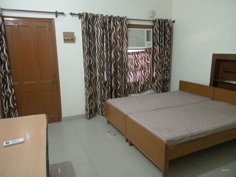 Bedroom, sector 20 2 Bedroom 800 Sq.Ft. Builder Floor In Sector 20 Chandigarh 10765064