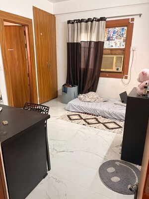 2 BHK Apartment For Rent in Neb Sarai