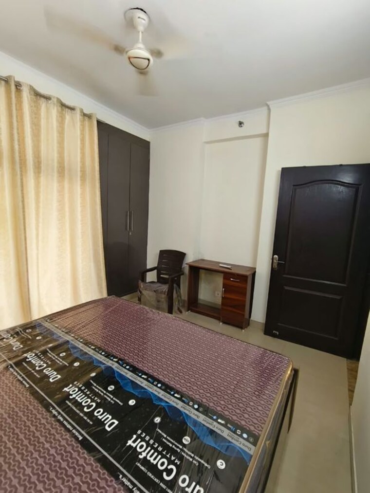 Bedroom, amrapali-silicon-city Pg For Girls In Sector 76 10765121