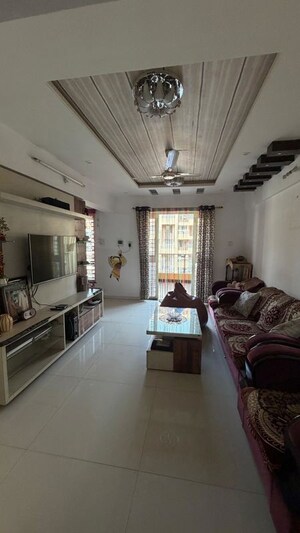 2 BHK Apartment For Rent in GK Vedanta, Wakad