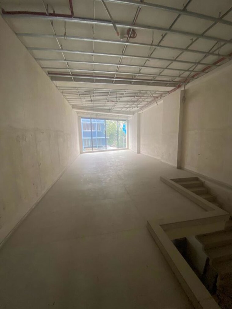 Exterior View, santacruz west Commercial Showroom 2550 Sq.Ft. In Santacruz West Mumbai 10763496