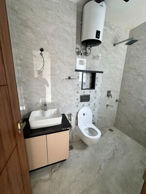 Bathroom in 2 BHK Builder Floor at Sector 52 – for Rent