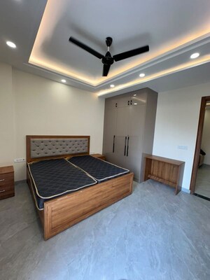 Bedroom in 2 BHK Builder Floor at Sector 52 – for Rent