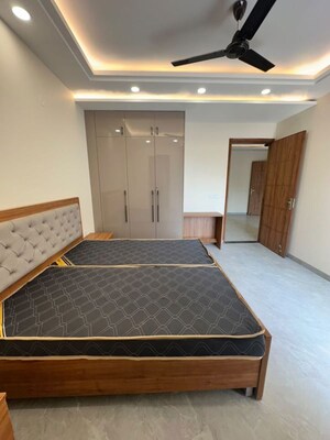 Bedroom in 2 BHK Builder Floor at Sector 52 – for Rent
