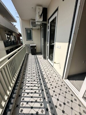 Balcony in 2 BHK Builder Floor at Sector 52 – for Rent
