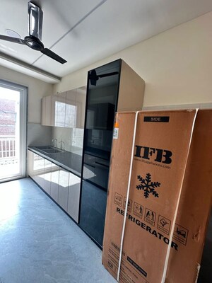 Staircase in 2 BHK Builder Floor at Sector 52 – for Rent