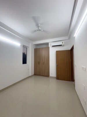 Room in 4 BHK Apartment at SS Linden, Sector 84 – for Rent