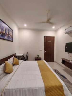 Bedroom in 1 RK Builder Floor at Sector 51 – for Rent