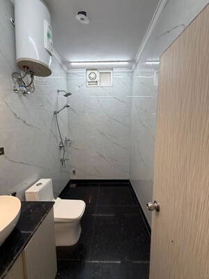 Team Area in 2 BHK Builder Floor at Sector 47 – for Rent