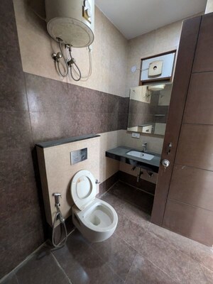 Bathroom in 6 BHK Builder Floor at South City 1 – for Sale