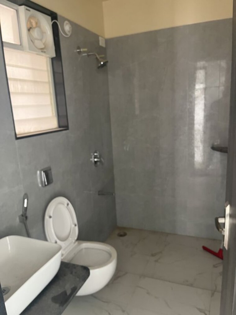 Bathroom, nyati-era 3 Bedroom 1175 Sq.Ft. Apartment In Dhanori Pune 10765220