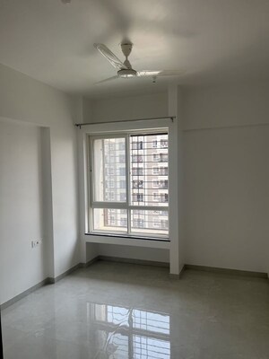 Room in 3 BHK Apartment at Nyati Era, Dhanori – for Rent
