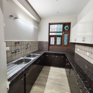Kitchen in 2 BHK Builder Floor at Sector 40 – for Rent