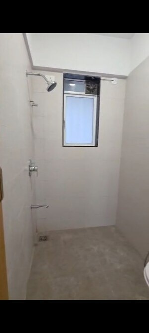 Room in 2 BHK Apartment at DB Park, Marzban Parsi Colony – for Rent