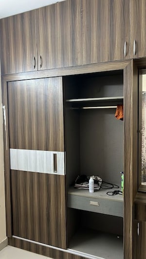 Room in 3 BHK Apartment at Amolik Sankalp, Sector 85 – for Rent