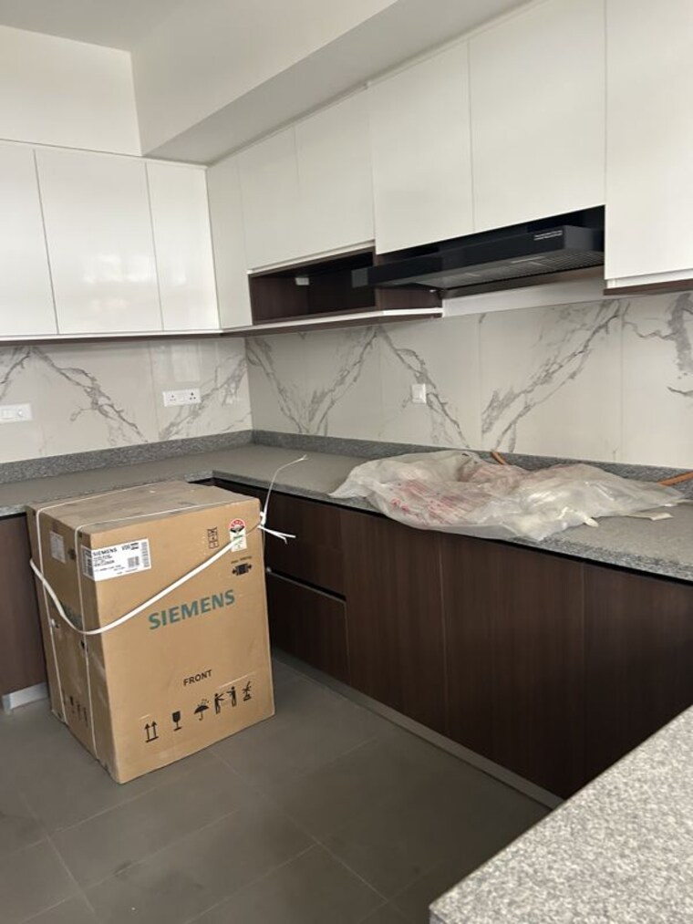 Kitchen, dlf-alameda 5 Bedroom 536 Sq.Mt. Builder Floor In Sector 73 Gurgaon 10765221