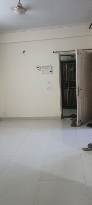 Room in 1 BHK Apartment at Maxblis Grand Wellington, Sector 75 – for Rent