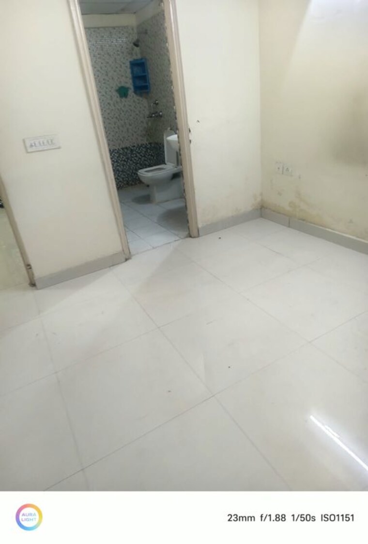Room, maxblis-grand-wellington 1 Bedroom 615 Sq.Ft. Apartment In Sector 75 Noida 10765297