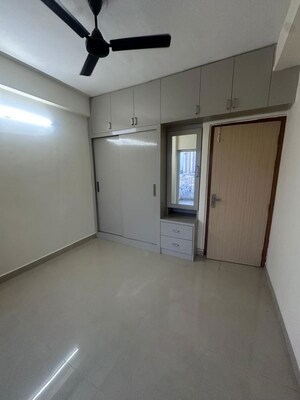 Room in 3 BHK Apartment at Conscient Habitat 102, Sector 102 – for Rent