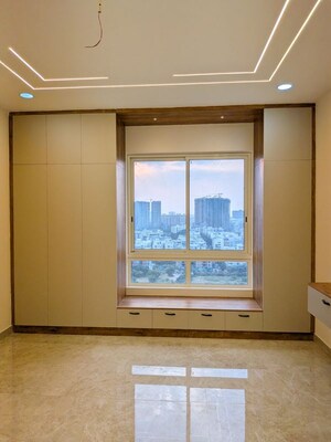 Room in 3 BHK Apartment at Aurobindo Kohinoor, Serilingampally – for Rent