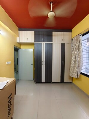 Room in 3 BHK Apartment at Vastral – for Rent