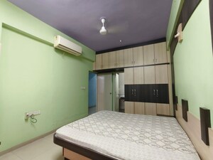 Bedroom in 3 BHK Apartment at Vastral – for Rent