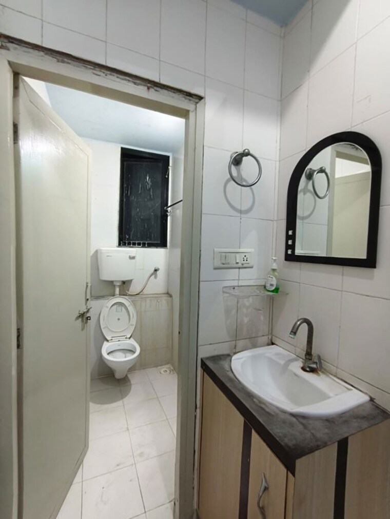 Bathroom, vastral 3 Bedroom 1840 Sq.Ft. Apartment In Vastral Ahmedabad 10765334