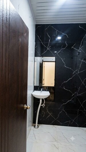 Washroom in 5 BHK Independent House at Uppal – for Sale